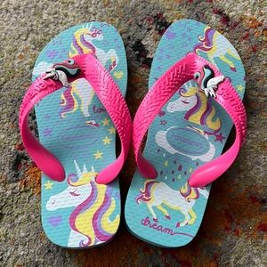 Havianas Kid’s Unicorn Flip Flops (10)
